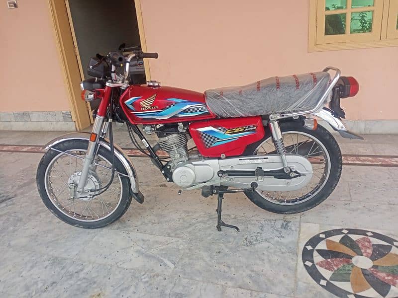 Honda 125 2024 6