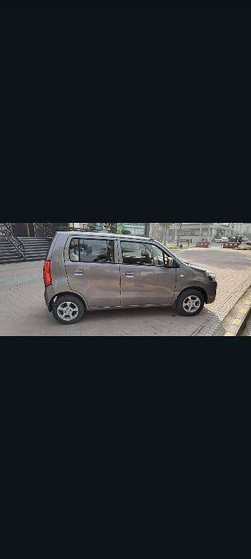 Suzuki Wagon R 2015 4