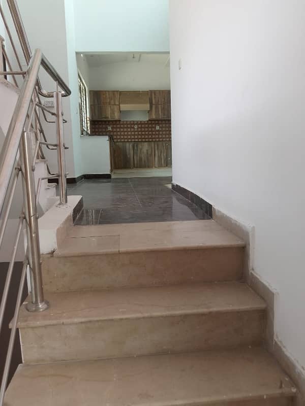 10 Marla Double Storey Used House 18