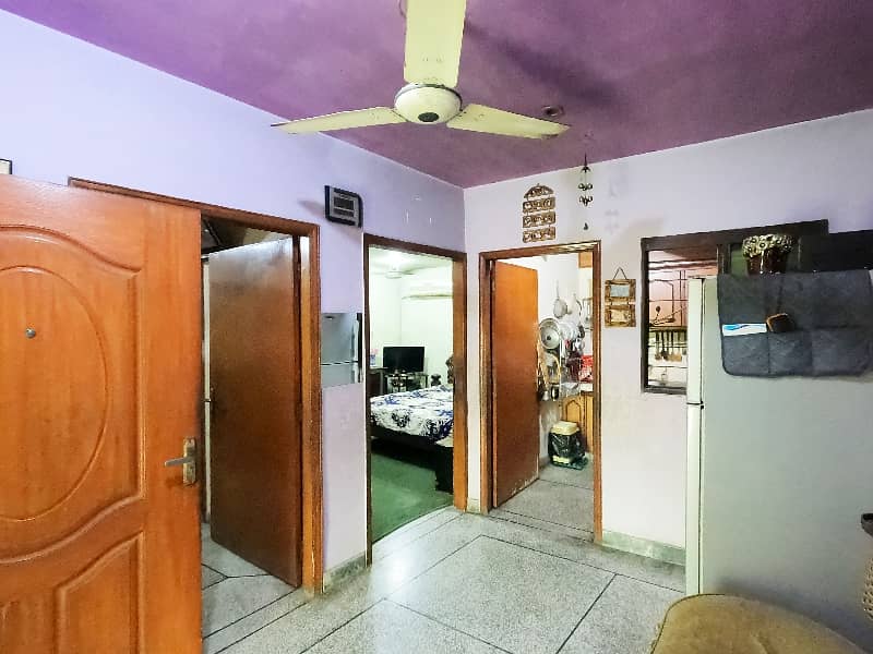 Stunning Corner 600 Square Feet Building In PCSIR Staff Colony Available 31