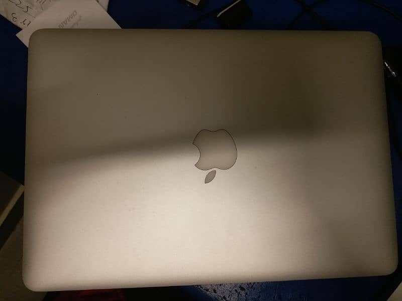 MAC BOOK PRO EARLY 2013- 8GB RATINA DISPLAY 6