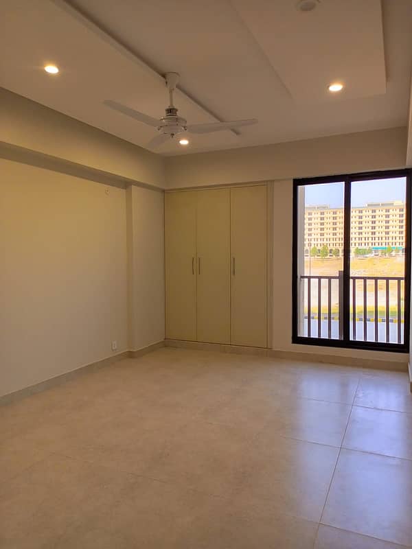 The Galleria Three Bedroom Diamond Category Apartment Available For Sale At Reasonable Price On 4th Floor 9