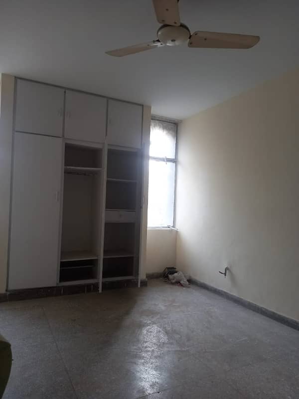 10 Marla 3 Bedrooms Apartment Available For Sale In Askari 2 Lahore Cantt 5