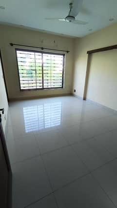 10 Marla House For Rent In Bahria Phase 3