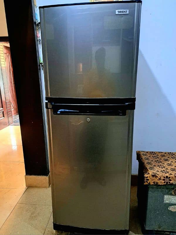 Orient Medium Size Fridge – Grey & Black, Excellent Condition 0