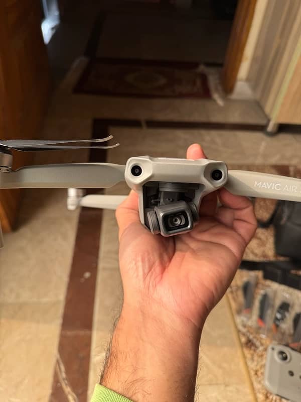 Dji Mavic air 2 fly more mint condition 7