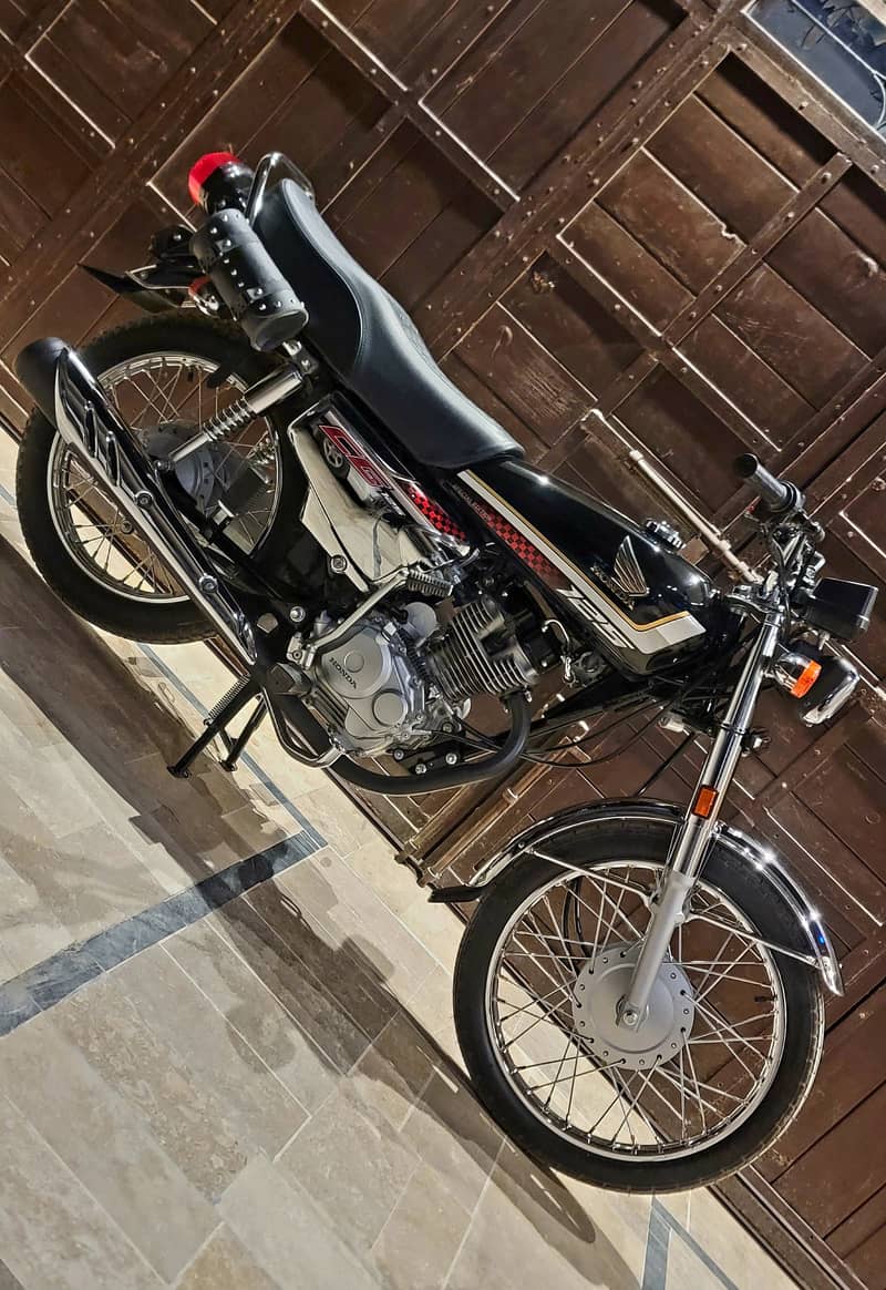 HONDA CG 125 SE UNREGISTERED ZERO METER CONDITION 2