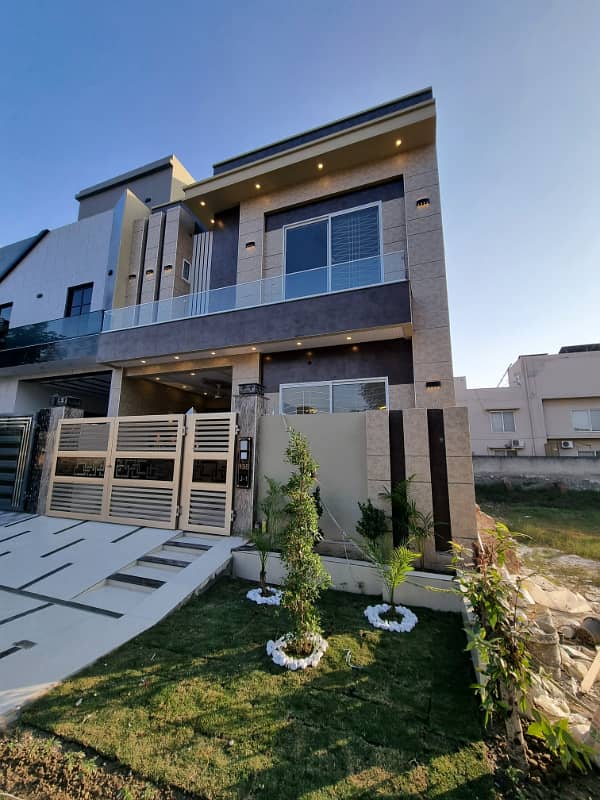 5 MARLA BRAND NEW HOUSE IS AVAILABLE FOR SALE IN VALENCIA HOUSING SOCIETY LAHORE 24