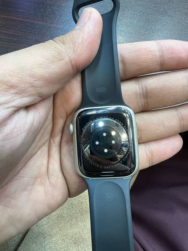 Apple Watch series 7 45mm 3