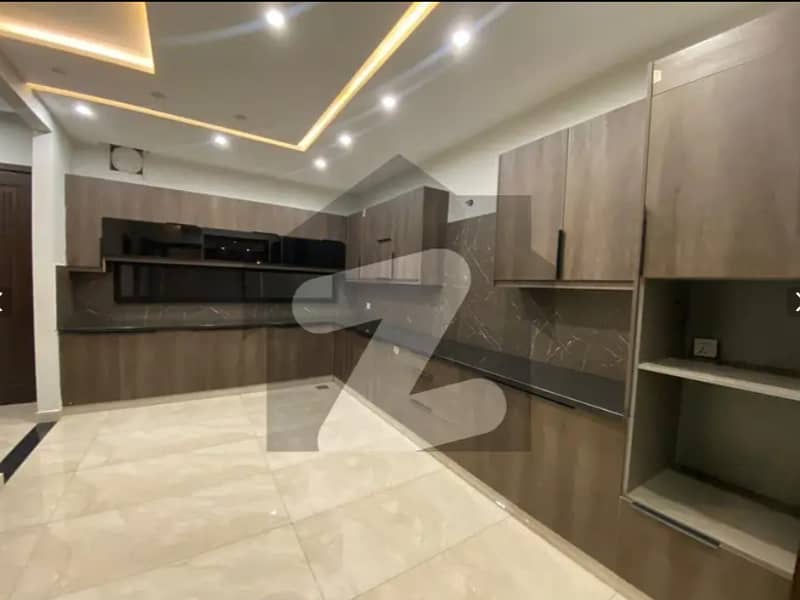 1 KANAL HOUSE IS AVAILABLE FOR SALE IN VALENCIA TOWN LAHORE 0