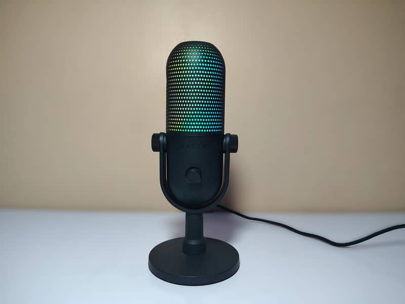 Razer Seiren Series Microphones Available 1