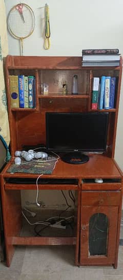 Wooden computer table