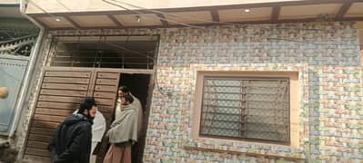 Sasta treen house invester rate pr urgent sale don't mis