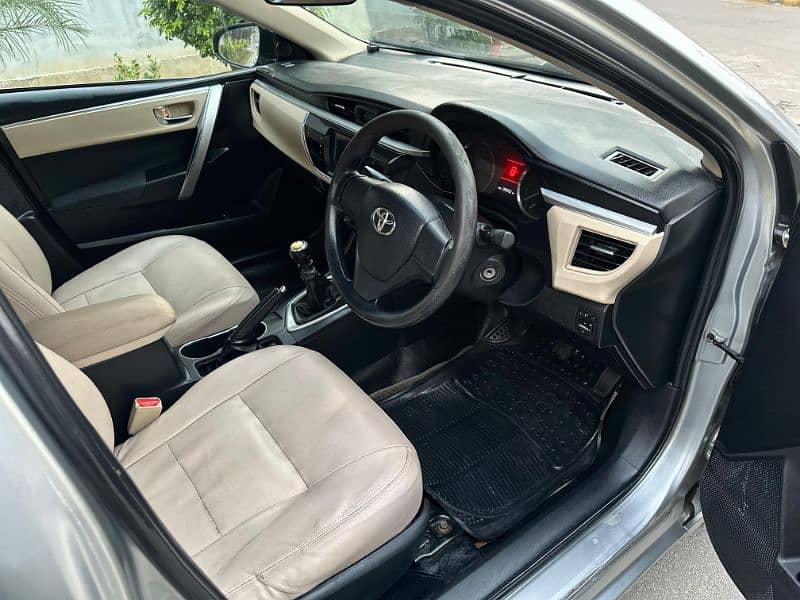 Toyota Corolla Altis 2015 9