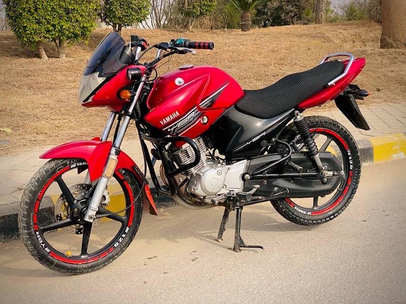 Yamaha YBR 2016 Totally Genuine Lush Condition 2