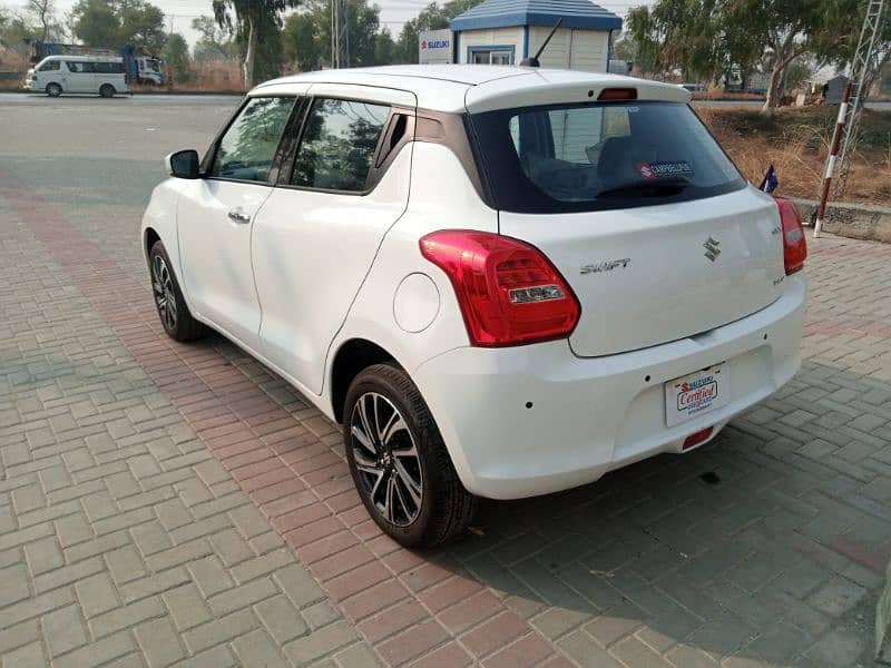 Suzuki Swift 2024 3