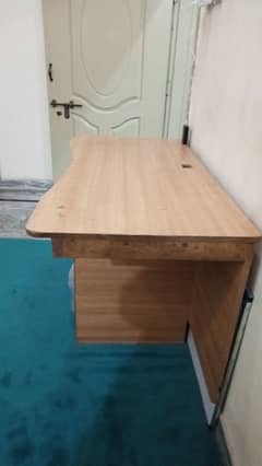 wooden computer table