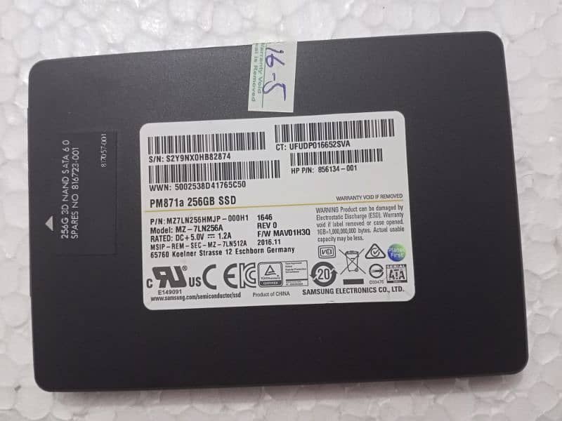 SAMSUNG 256 GB SSD 0