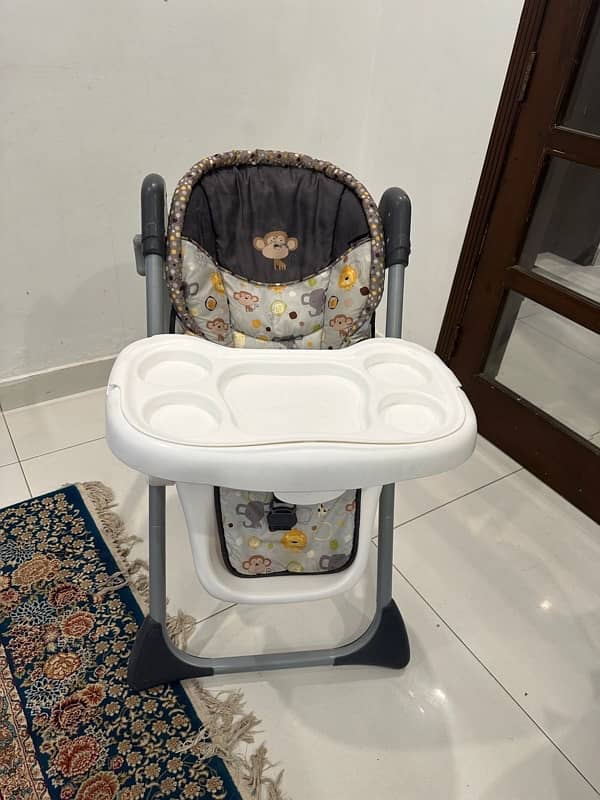 Baby high chair in perfect condition 0