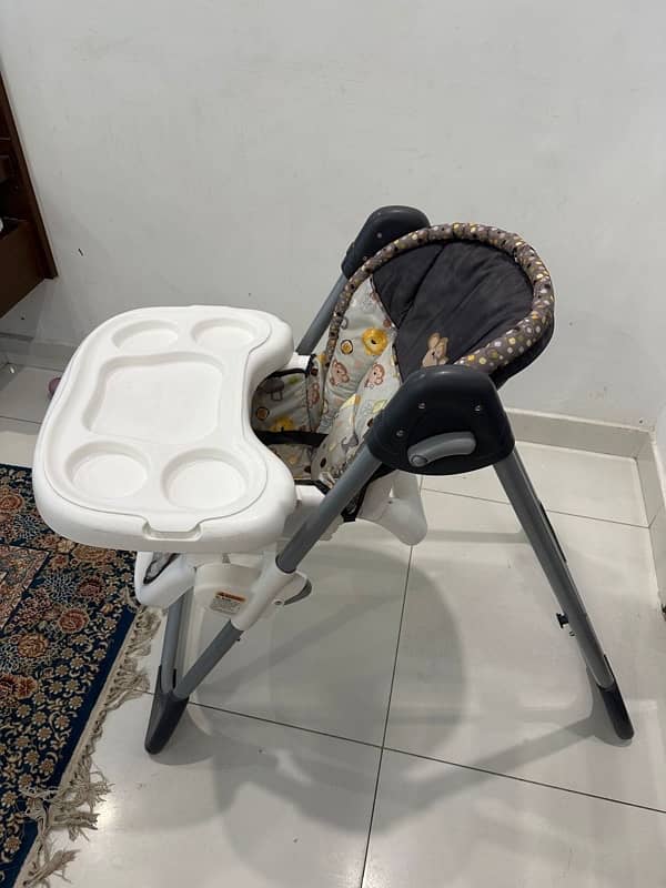 Baby high chair in perfect condition 1