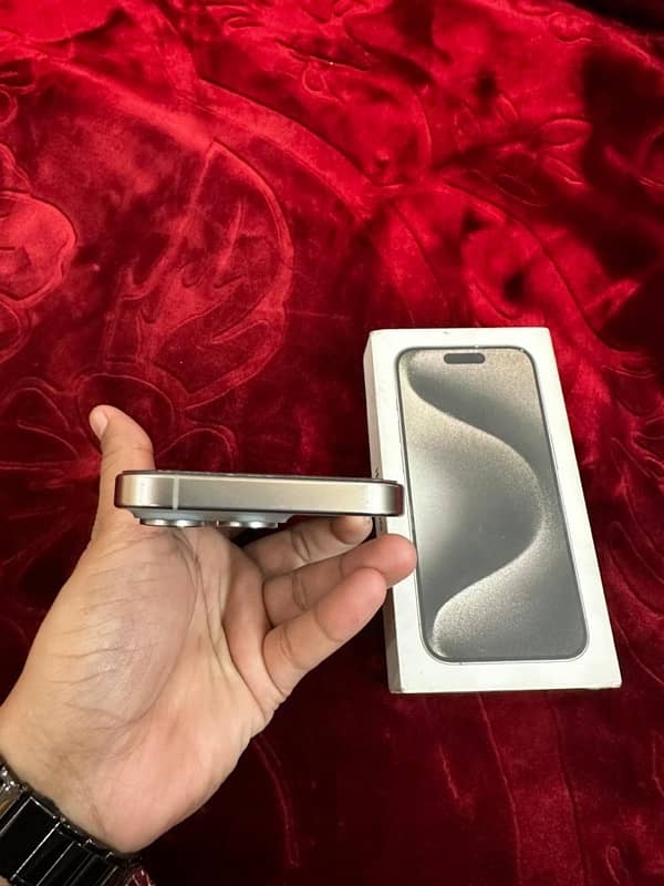 Iphone 15 pro 10/10 condition 100% battery health 2