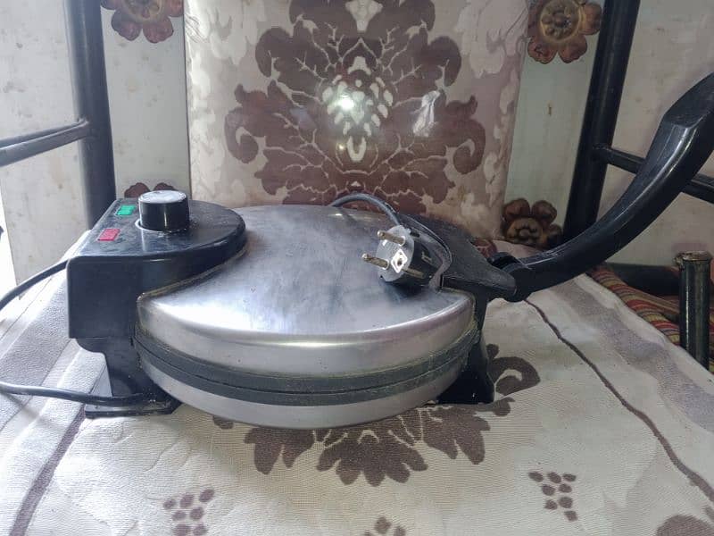 Roti maker Price 8000 1