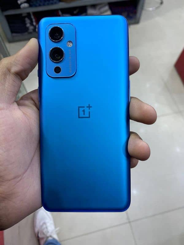 OnePlus 9 5g lush condition 8/128 urgent sale 1