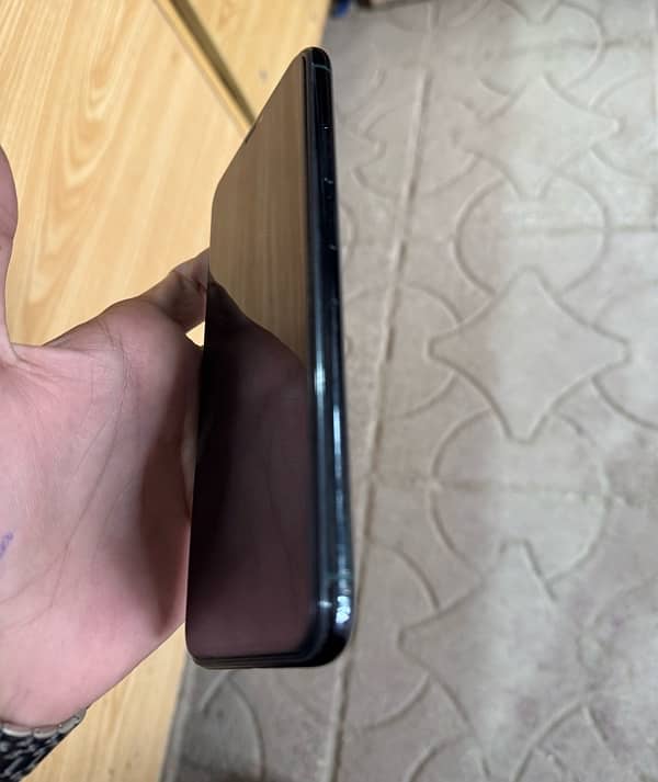 iphone 11 Pro max PTA 2