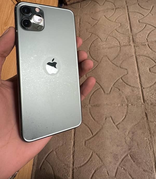 iphone 11 Pro max PTA 4