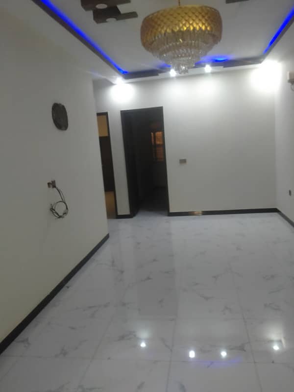 Brand new portion 3 bed dd 2 cnd floor available in gulshan-e-iqbal block 2 4