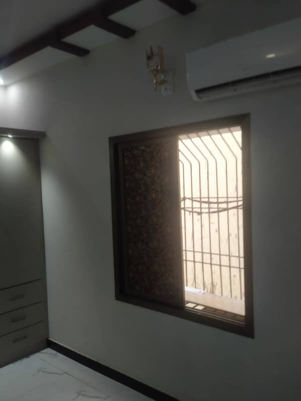 Brand new portion 3 bed dd 2 cnd floor available in gulshan-e-iqbal block 2 11