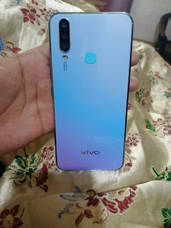 VIVO Y17 1