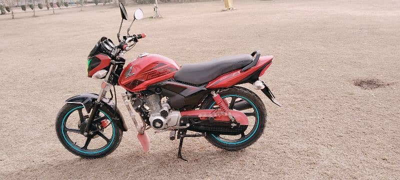 Honda CB 125 F Bike 11