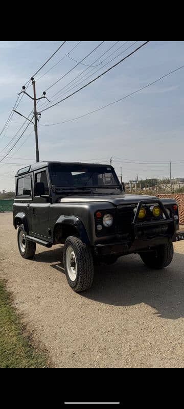 Land rover Defender 90 2