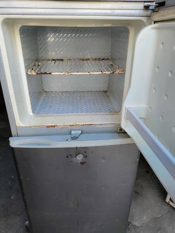 Haier Small Size Fridge For Sell 1