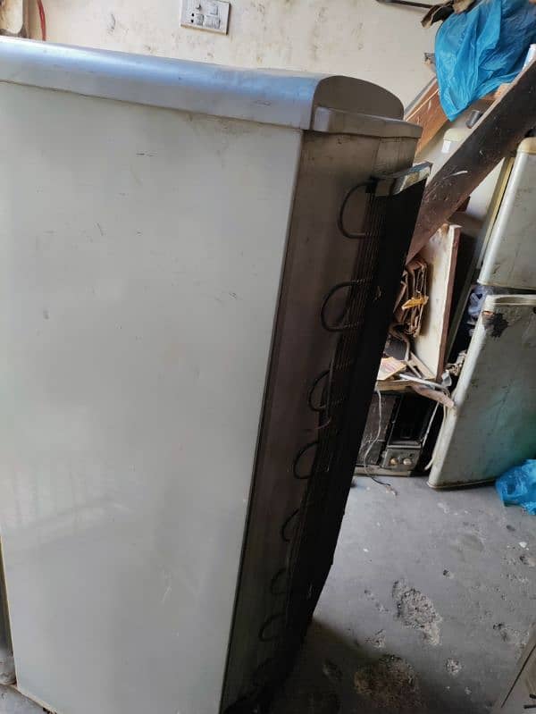 Haier Small Size Fridge For Sell 10