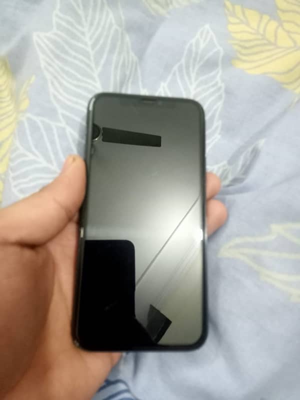 iphone 11 pro 256gb nonpta (factory unlock) with box 5