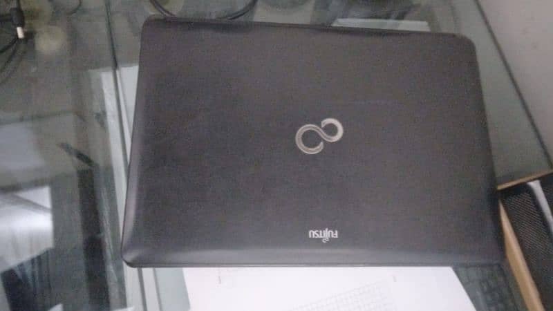 fujitsu lifebook 5762/F 1