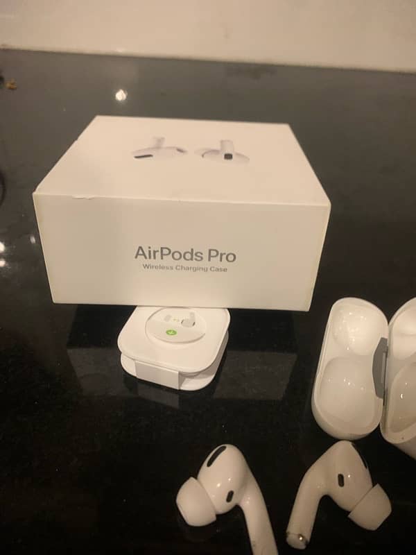 Apple Airpods pro 0