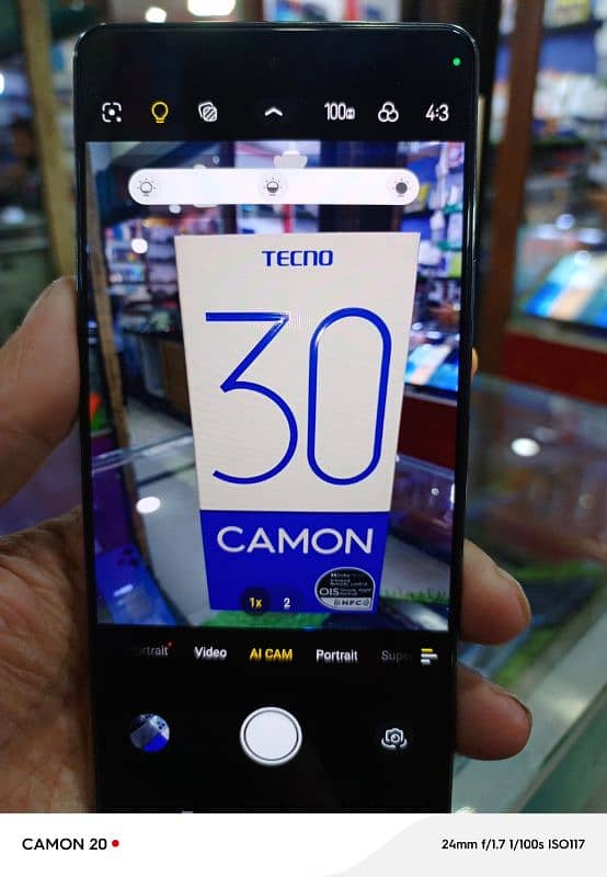 Tecno Camon 30 (12+12-256) 0