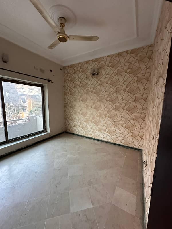 Full house available for rent in khayban e tanveer 3