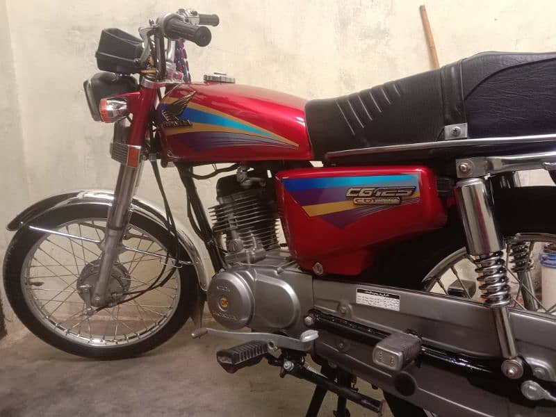 Honda 125 2005 modle very good condition 5