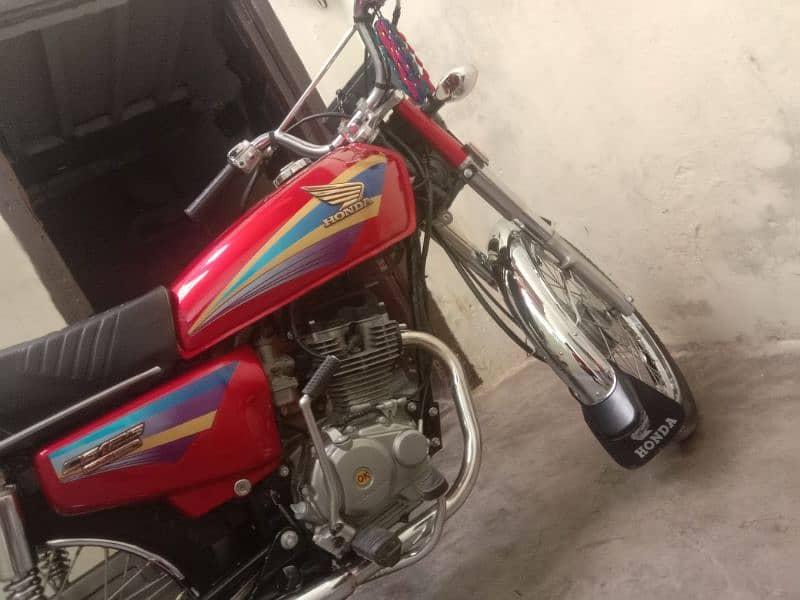 Honda 125 2005 modle very good condition 6