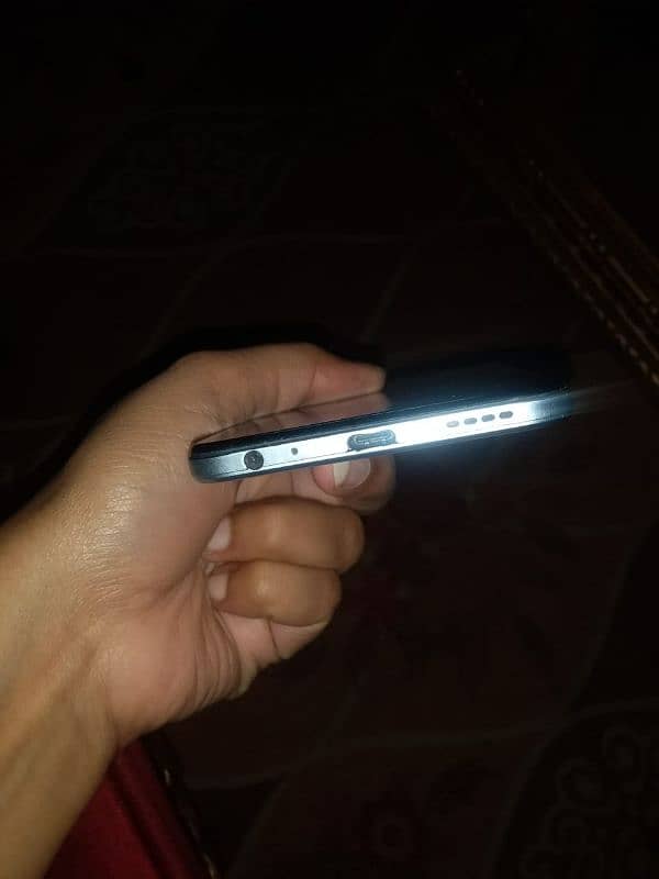 Vivo y21 4/64 10/10 condition 2