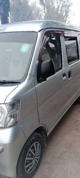 Daihatsu Hijet 2017 1