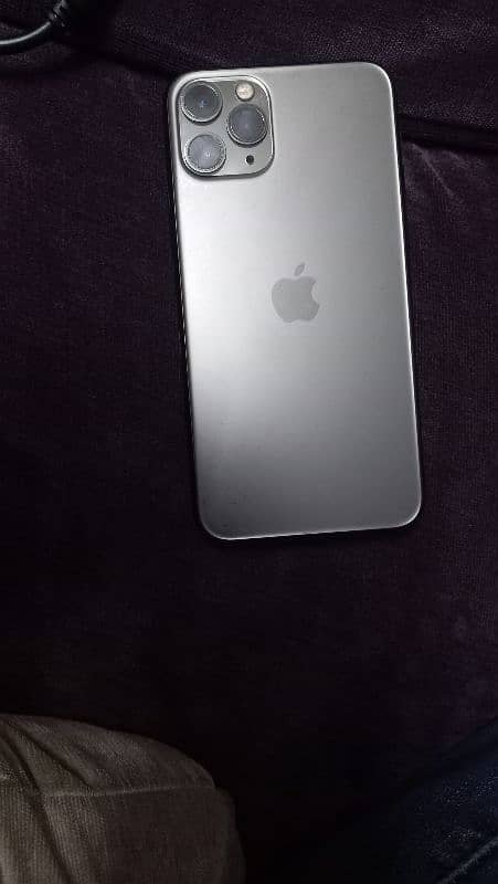 apple iphone 11 pro 256 GB PTA approved space grey 8/10  condition 2