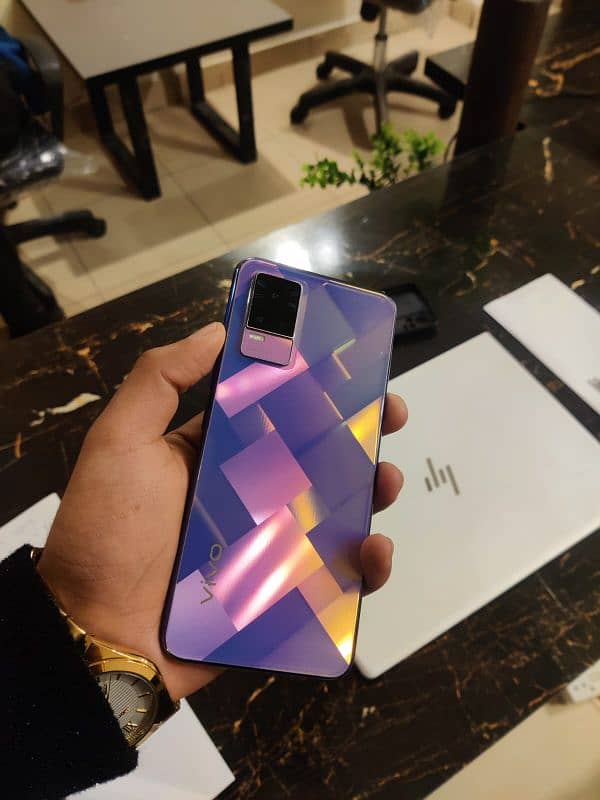 vivo v21 e 8/128GB 0