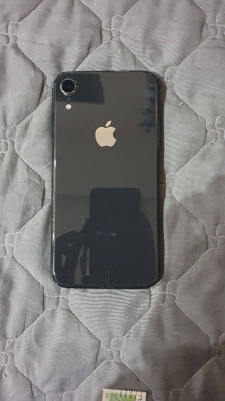 iPhone XR 128 gb Factory unlocked Non PTA 2