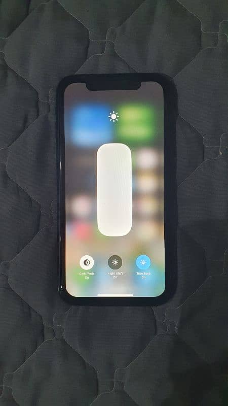 iPhone XR 128 gb Factory unlocked Non PTA 9