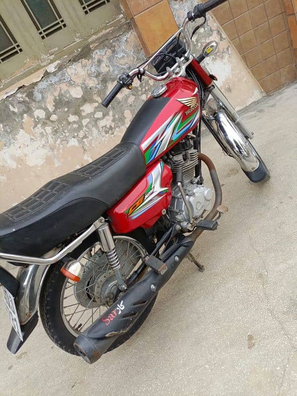 Honda 125 Model 2023 New Condition Home use All Punjab Number 3